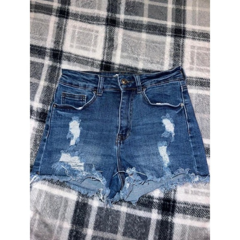 Wax Jean Collection Blue Ripped Jean Shorts Women's Size Small‎ (H4)